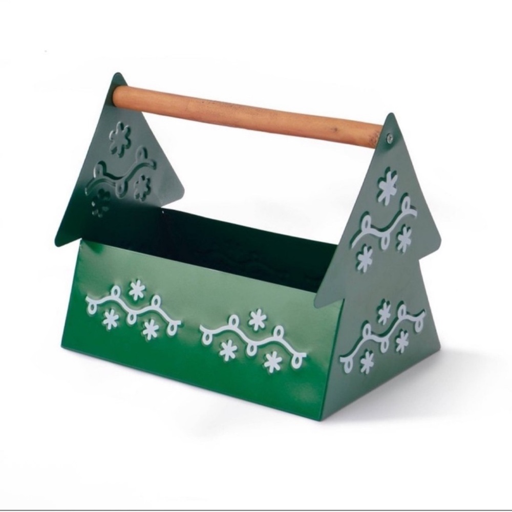 Target Bullseye Playground Christmas Green Christmas Tree Metal Caddy Basket